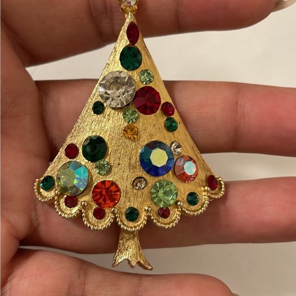 Vintage Christmas Tree Brooch - Picture 1 of 4